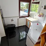 Behagliches Haus Mit Kamin Und Waermepumpe Casa de Férias