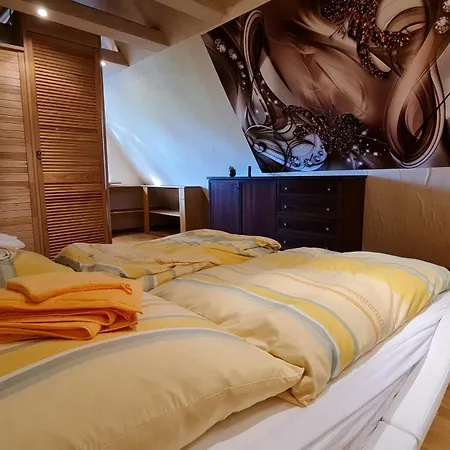 Behagliches Haus Mit Kamin Und Waermepumpe * Hohenthurm